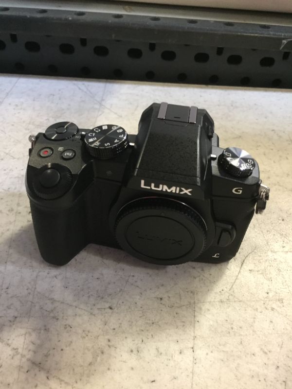 Photo 3 of Panasonic Lumix G85 4K Digital Camera, 12-60mm Power O.I.S. Lens and Touch LCD, DMC-G85MK (Black) with DMW-BLC12 Lithium-Ion Battery Pack w/ Battery Pack