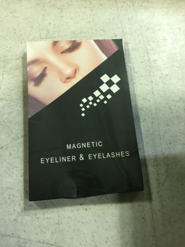 Photo 2 of [7Pairs] Magnetic Eyelashes and Eyeliner Kit, Reusable Magnetic Lashes with Eyeliner and Tweezers, 3D Natural Look False Eyelashes, No Glue Needed (7pairs)