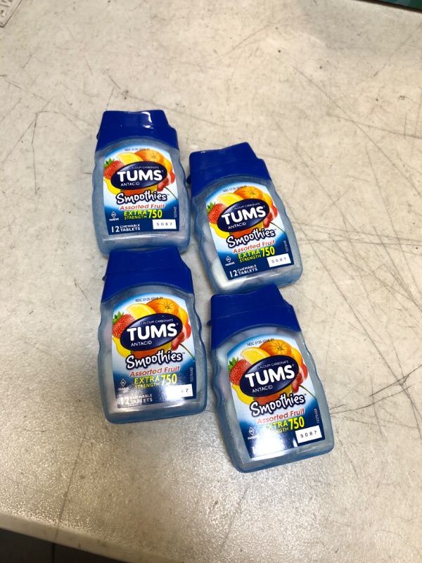 Photo 2 of ( PACK OF 4 ) TUMS Smoothies Extra Strength Antacid Chewable Tablets for Heartburn Relief, Assorted Fruit - 60 Count 

