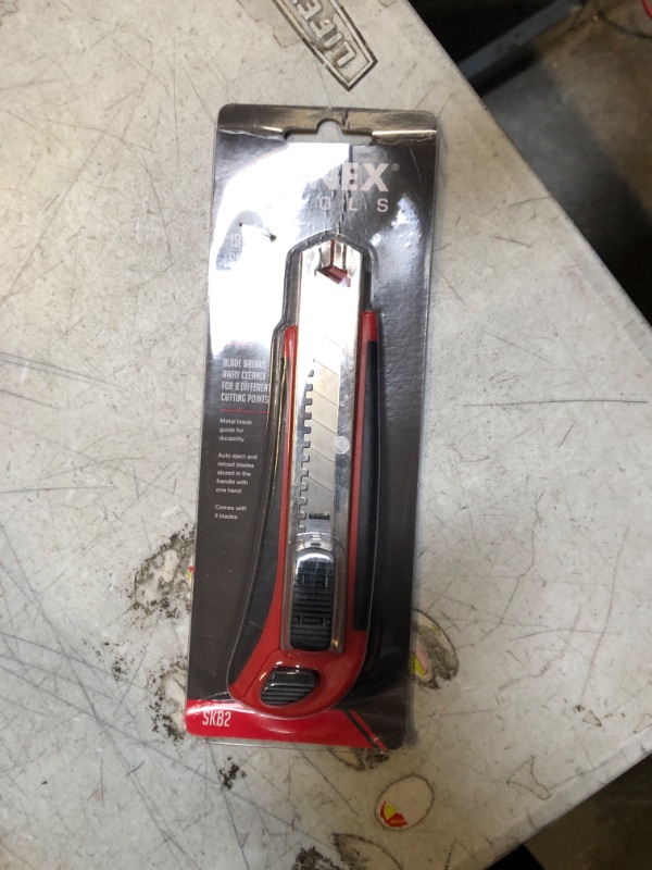 Photo 1 of 18mm Snap Off Utility Knife (Comes with 8 Blades)