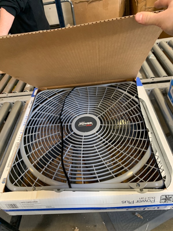 Photo 2 of 20 in. Power Plus Box Fan