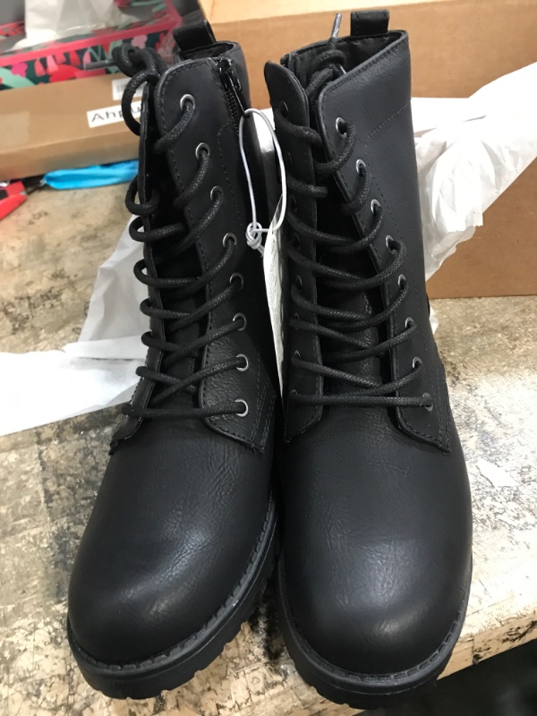 Photo 1 of BLACK BOOTS   SIZE 8.5