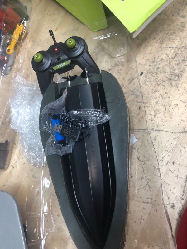 Photo 1 of Akargol 2.4 GHz Remote Control Alligator Head Boat RC Boats for Adults and Kids - Large Decoy and Floating Crocodile Head Toy Rechargeable Battery Prank Toys Remote Controlled Boat Lake & Pool Toy
