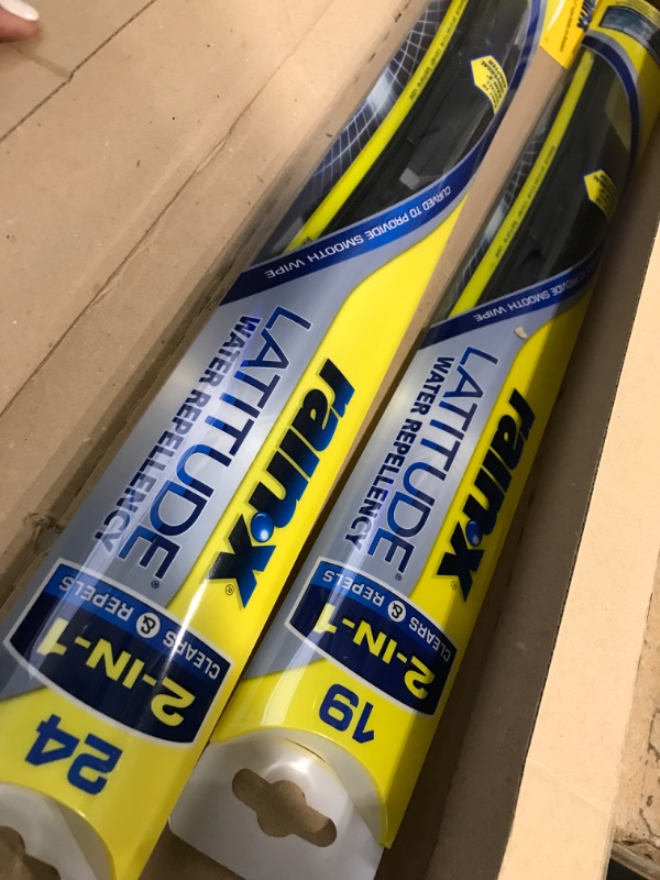 Photo 2 of Rain-X 810160 Latitude 2-In-1 Water Repellent Wiper Blades, 24" and 19" Windshield Wipers (Pack Of 2), Automotive Replacement Windshield Wiper Blades With Patented Rain-X Water Repellency Formula 24" and 19" Combo Wiper Blades