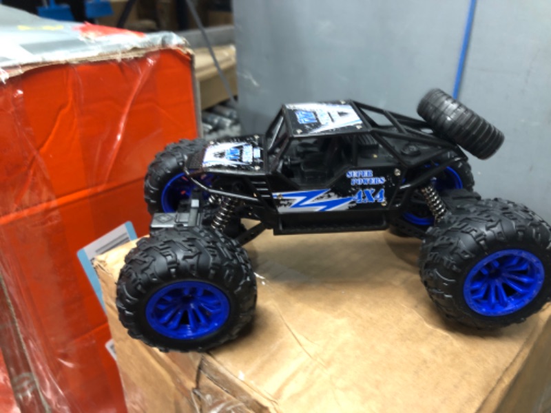 Photo 4 of ***USED - UNABLE TO TEST***
YEZI RC Car 1:18 Large Scale, 2.4Ghz All Terrain Waterproof Remote Control Truck with 2 Batteries