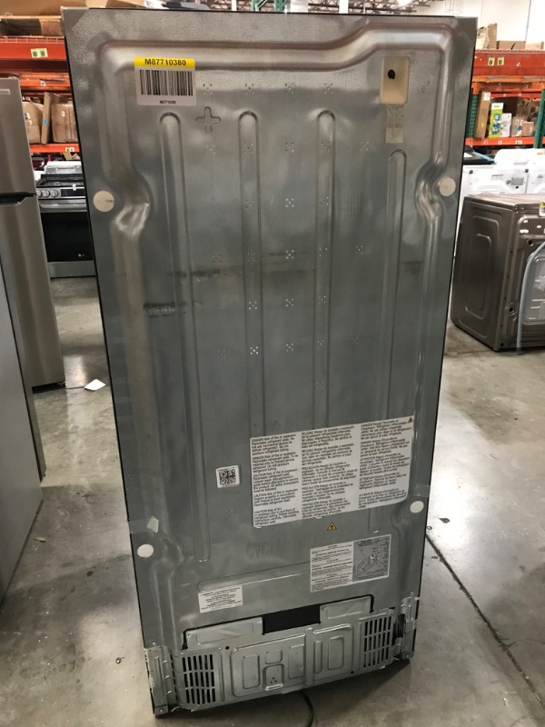 Photo 5 of Frigidaire Garage-Ready 18.3-cu ft Top-Freezer Refrigerator (Easycare Stainless Steel)
