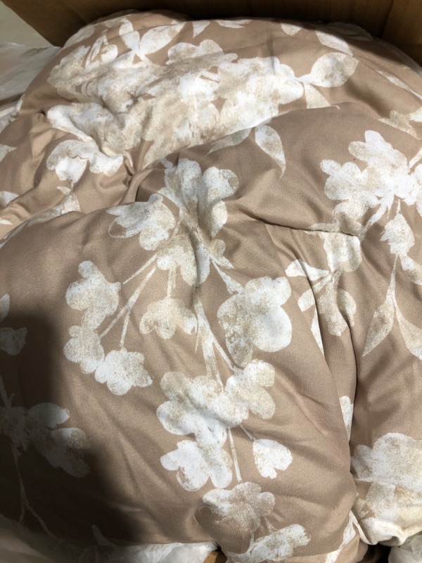 Photo 2 of * used * see all images * 
Wonderful King Comforter Bed-in-A-Bag Bedding Set, Khaki Floral Bedding Comforter Sets 