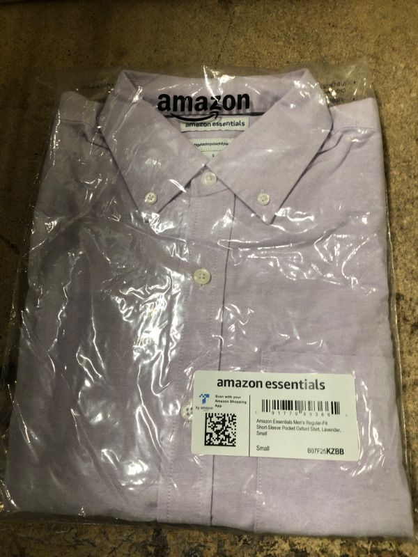 Photo 2 of Amazon Essentials Men's Regular-Fit Short-Sleeve Pocket Oxford Shirt Small Lavender