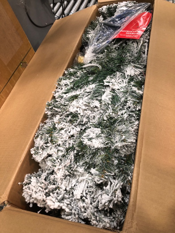 Photo 2 of 6ft Pre Lit Flocked Christmas Tree Artificial Xmas Tree Hinged Pine Full Holiday Premium Xmas Tree for Home Office Yard Party Decoration with 266 Warm White LED Lights/753 Frosted Branch Snow Tips A-flocked-6ft