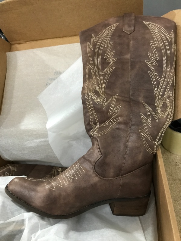 Photo 3 of SheSole Women's Wide Calf Western Cowgirl Cowboy Boots