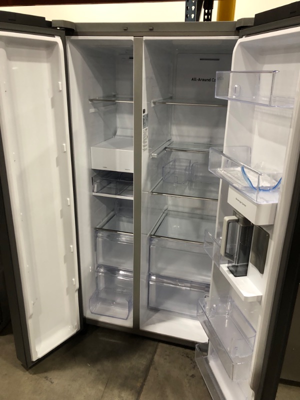 Photo 4 of Samsung Bespoke 28-cu ft Smart Side-by-Side Refrigerator with Dual Ice Maker (White Glass) ENERGY STAR
