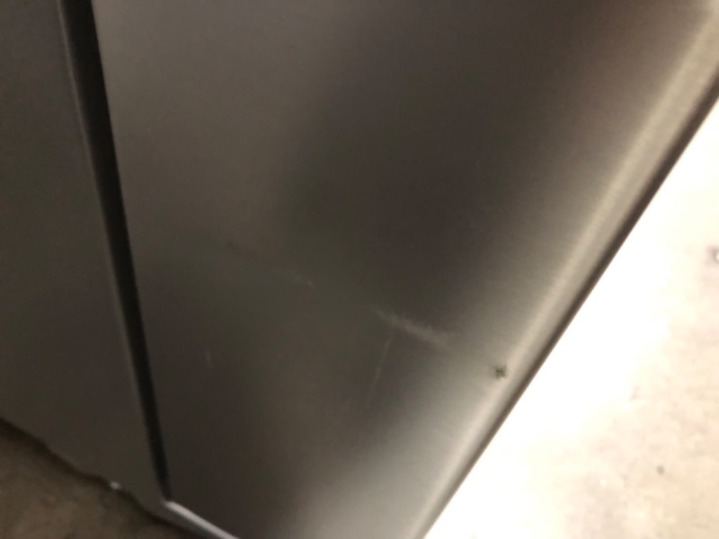 Photo 2 of Hisense 26.6-cu ft French Door Refrigerator with Ice Maker (Fingerprint Resistant Stainless Steel) ENERGY STAR
