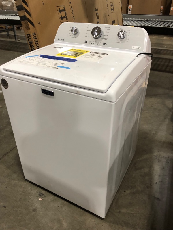 Photo 4 of Maytag 4.5-cu ft High Efficiency Agitator Top-Load Washer (White)
