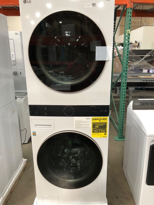 Photo 5 of LG WashTower Electric Stacked Laundry Center with 4.5-cu ft Washer and 7.4-cu ft Dryer (ENERGY STAR)
