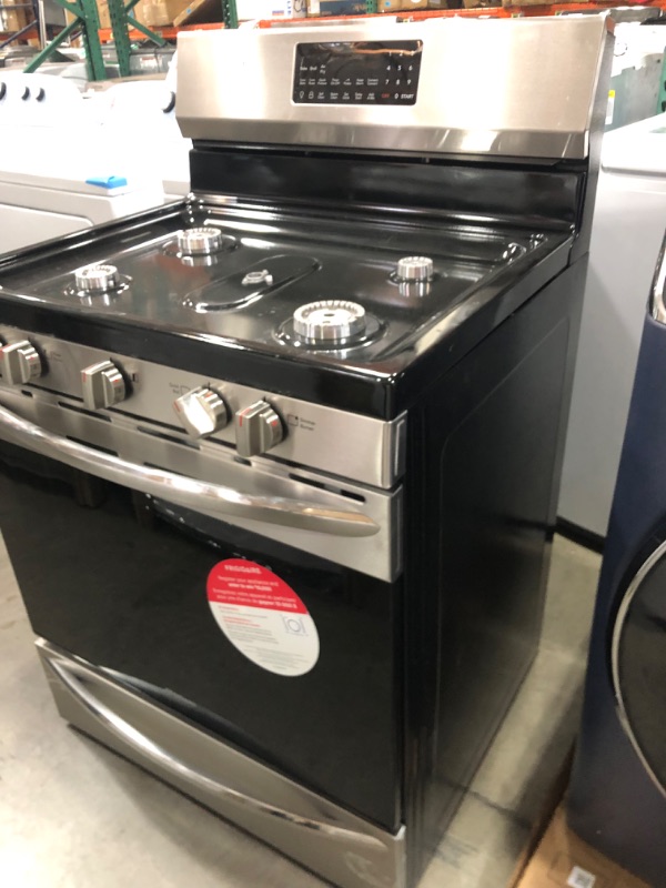 Photo 4 of Frigidaire Gallery 30-in 5 Burners 5-cu ft Self and Steam Cleaning Air Fry Convection Oven Freestanding Gas Range (Fingerprint Resistant Stainless Steel)
