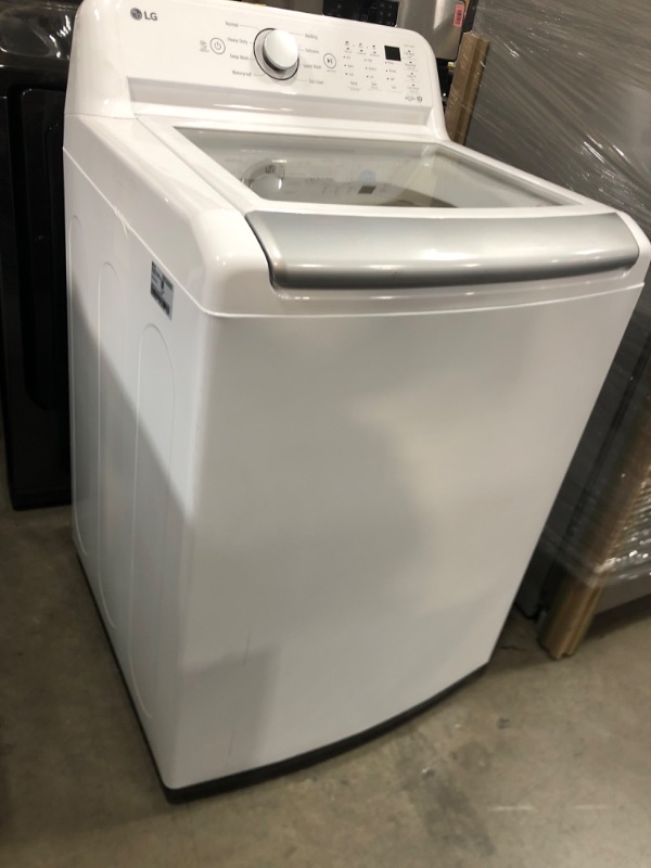 Photo 4 of LG 4.8-cu ft High Efficiency Agitator Top-Load Washer (White) ENERGY STAR
