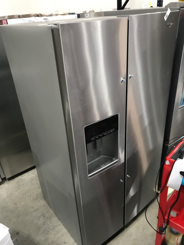 Photo 6 of Whirlpool 28.4-cu ft Side-by-Side Refrigerator with Ice Maker (Fingerprint Resistant Stainless Steel)
