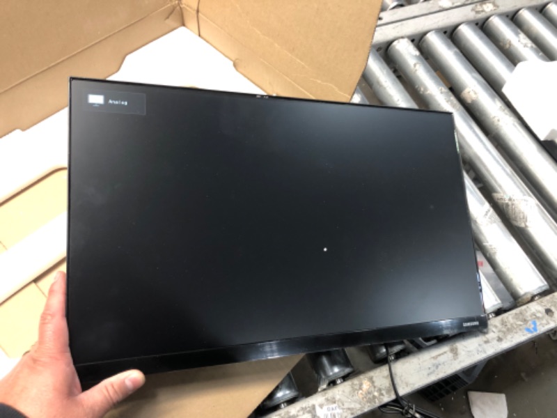 Photo 2 of SAMSUNG T350 Series 22-Inch FHD 1080p Computer Monitor, 75Hz, IPS Panel, HDMI, VGA (D-Sub), 3-Sided Border-Less, FreeSync (LF22T350FHNXZA)