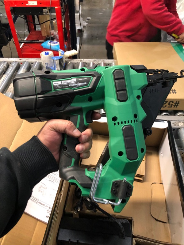 Photo 4 of Bundle of Metabo HPT Cordless 18V MultiVolt™ Angled Finish Nailer Kit | NT1865DMAST + Metabo HPT 2-1/2 Inch 15 Gauge Angled Finish Nails 