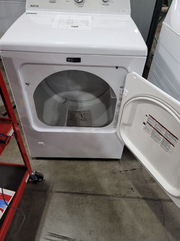 Photo 4 of Maytag - 7.0 Cu. Ft. Gas Dryer with Wrinkle Prevent - White
