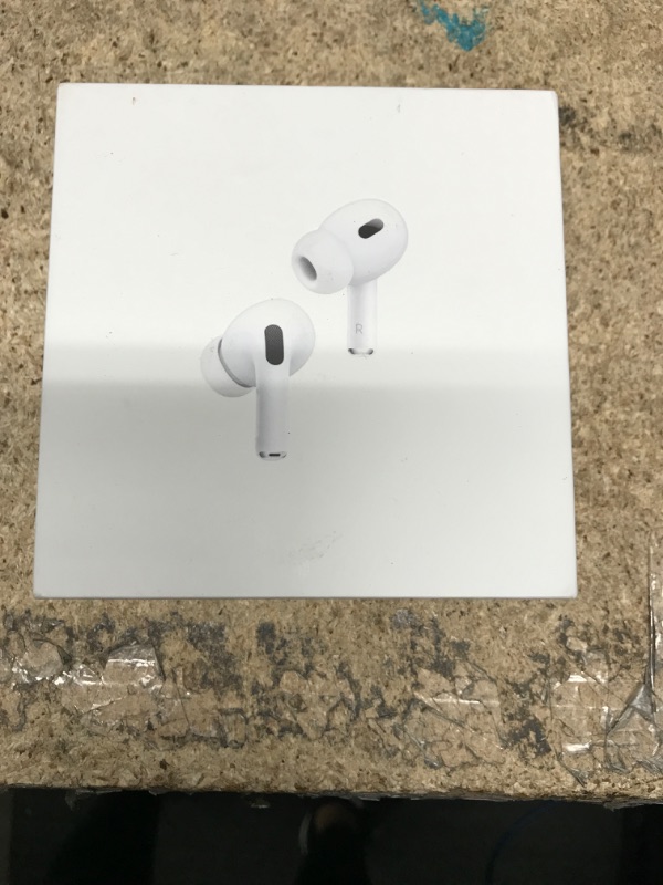 Photo 3 of AirPods Pro (2nd generation)