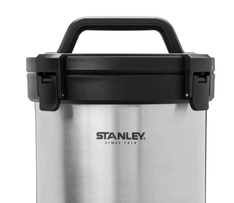 Photo 1 of * broken latch * see images *
Stanley Adventure Stay Hot 3qt Camp Crock Vacuum Insulated Stainless Steel Pot
