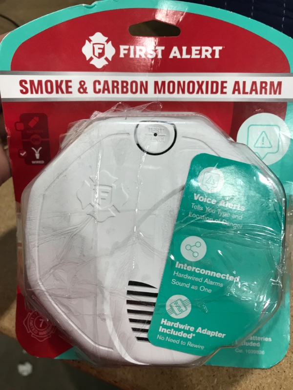 Photo 2 of First Alert BRK 250648 Combination Smoke Carbon Monoxide Photoelectric Alarm