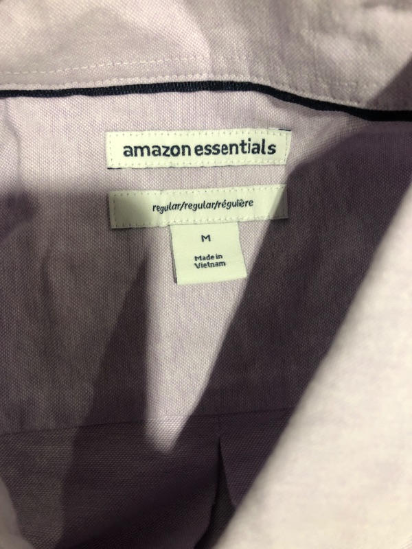 Photo 3 of * see all images *
Amazon Essentials Men's Regular-Fit Short-Sleeve  Shirt Medium