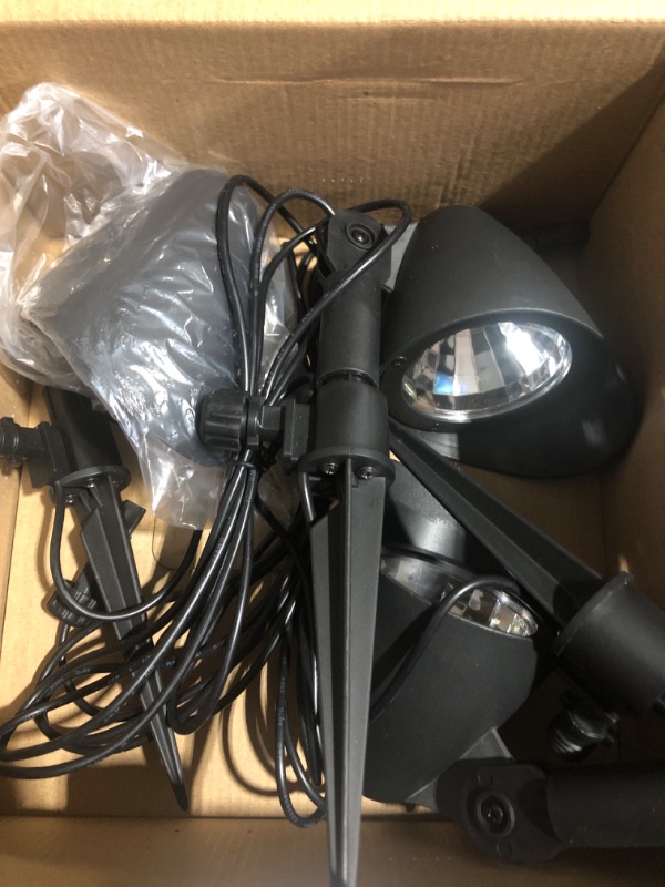 Photo 1 of * incomplete * see all images *
Intellibrands 3 Piece Solar Spotlight Light Set