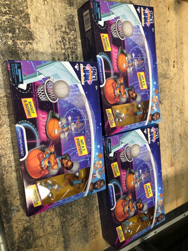 Photo 1 of 3 PACK Space Jam: a New Legacy - Gametime Playset with LeBron James & Bugs Bunny Figures

