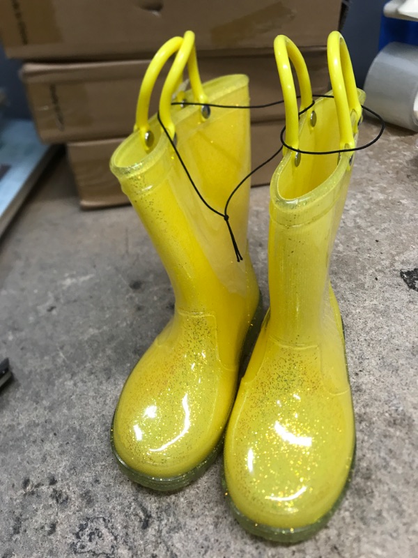 Photo 2 of BOCCA Kids Yellow Glitter Waterproof Rain Boot For Girls Size 9
