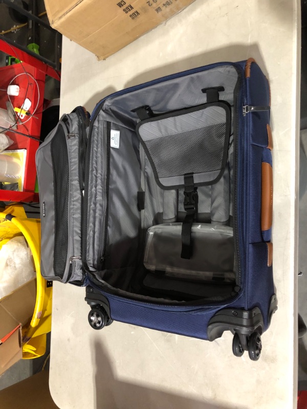 Photo 7 of ***HEAVY DAMAGE - SEE NOTES***
Travelpro Crew Versapack Softside Expandable Spinner Wheel-Luggage Patriot Blue 21-Inch
