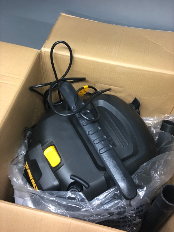 Photo 2 of DEWALT 9 Gallon Wet/Dry VAC, Heavy-Duty Shop Vacuum with Attachments, 5 Peak HP, with Blower Function, DXV09PA, Yellow