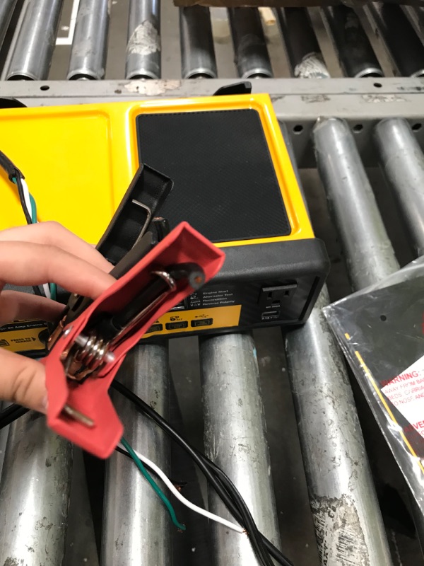 Photo 5 of **SEE COMMENTS!! DEWALT DXAEC801B 30 Amp Bench Battery Charger: 80 Amp Engine Start, 2 Amp Maintainer, 120V AC Outlet, 3.1A USB Port, Battery Clamps Single Battery Charger