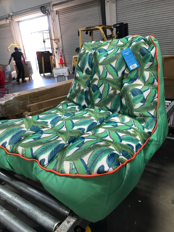Photo 1 of Big Joe Captains Pool Float Green Tropical Palm Captains Float