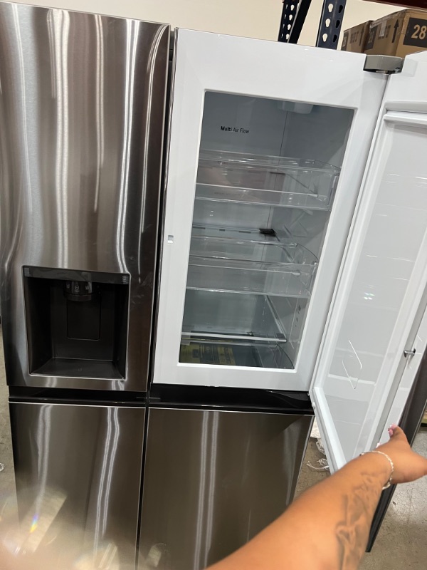 Photo 6 of LG LRSOS2706S 27 cu. ft. Side-By-Side InstaView™ Refrigerator