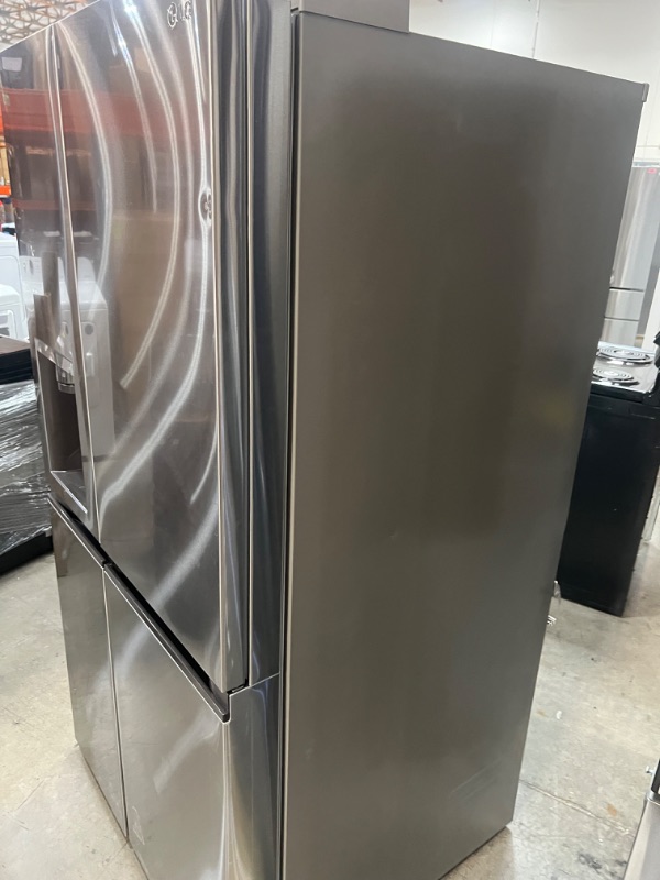 Photo 4 of LG LRSOS2706S 27 cu. ft. Side-By-Side InstaView™ Refrigerator