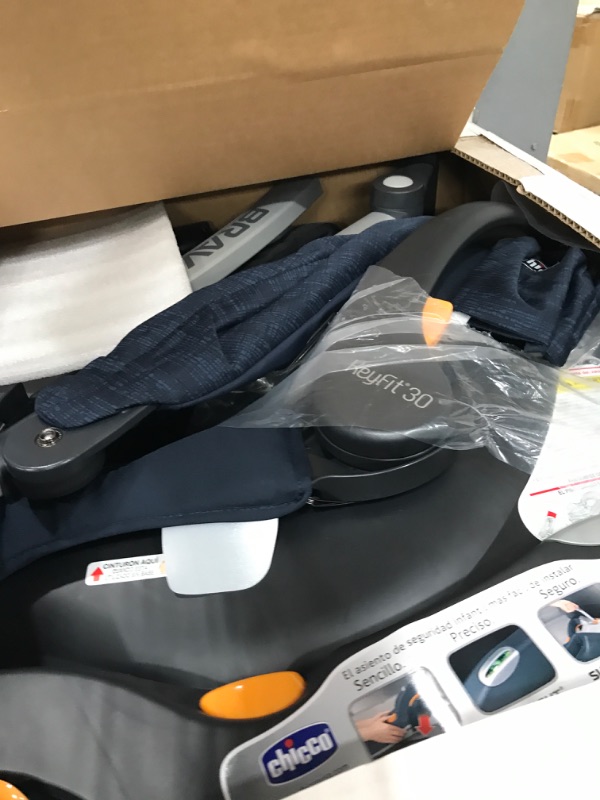 Photo 2 of Chicco Bravo Trio Travel System and Extra Base Bundle, Brooklyn, Navy Brooklyn Bravo with Extra Base (2 total)