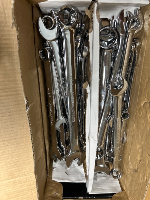 Photo 1 of GEARWRENCH 44 Pc. 12 Pt. Combination Wrench Set, Long Pattern, SAE/Metric - 81919 44 Pc No Storage SAE/Metric