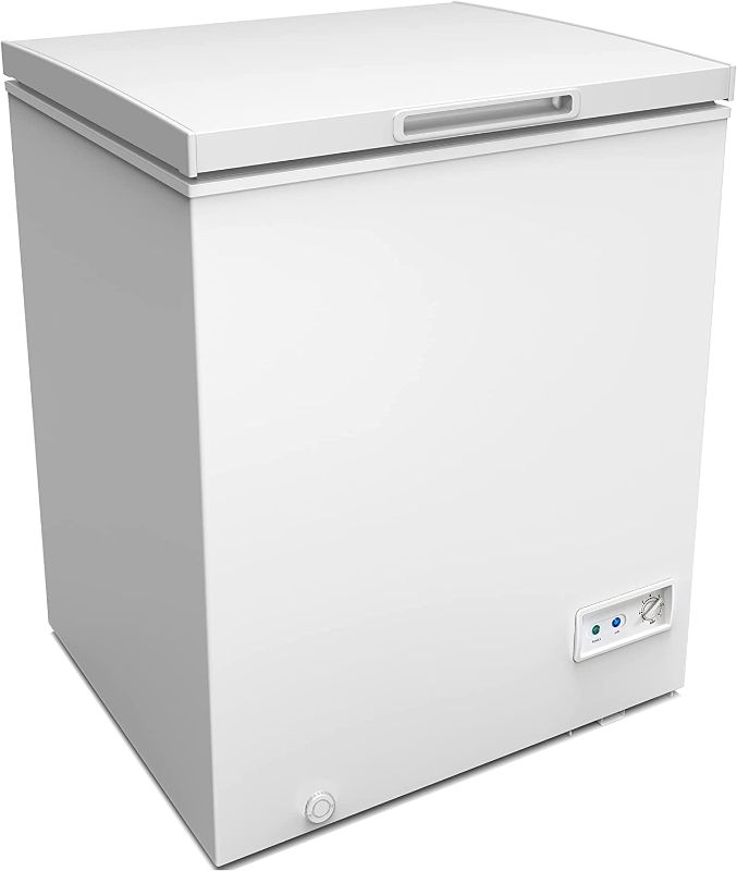 Photo 1 of *NONFUNCTIONAL**Avanti CF5F0W CF5F 5.0 cu. ft. Garage Ready Chest Freezer, in White
