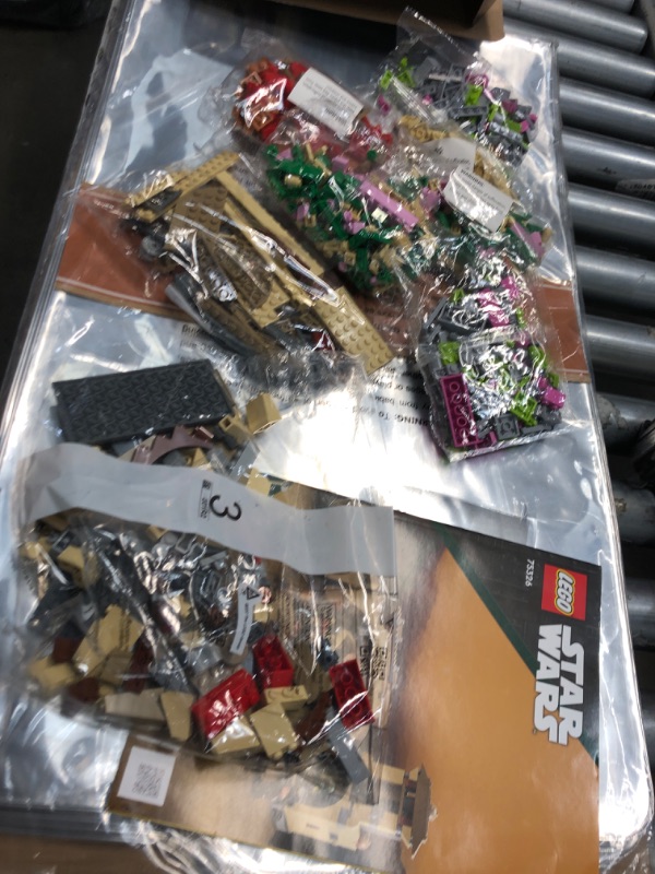 Photo 2 of (PIECES FROM OTHER LEGO SET MIXED)LEGO Star Wars Boba Fett's Throne Room 75326 Building Toy Set for Kids, Boys, and Girls Ages 9+ (732 Pieces) Frustration-Free Packaging