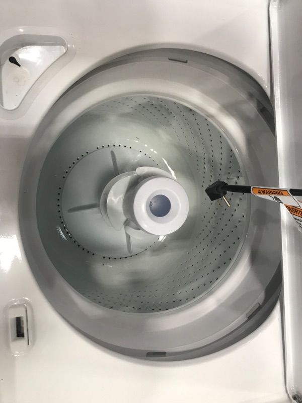 Photo 4 of Whirlpool Smart Capable w/Load and Go 5.3-cu ft High Efficiency Impeller and Agitator Smart Top-Load Washer (White) ENERGY STAR
