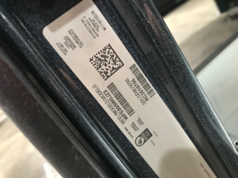 Photo 1 of DENTED/SCRATCHED**Whirlpool 30-in Smooth Surface Glass Top 5 Elements 5.3-cu ft Steam Cleaning Freestanding Electric Range (Fingerprint Resistant Stainless Steel)
