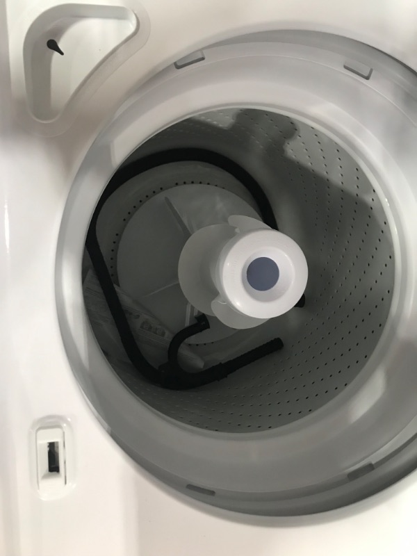 Photo 2 of Whirlpool 3.5-cu ft High Efficiency Agitator Top-Load Washer (White)
