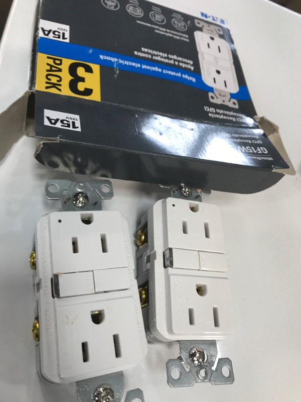 Photo 2 of 15A GFCI Outlets [3-Pack], Non-Tamper-Resistant GFI Duplex Receptacles with LED Indicator, Self-Test Ground Fault Circuit Interrupter, ETL Listed, White, 3 Piece
