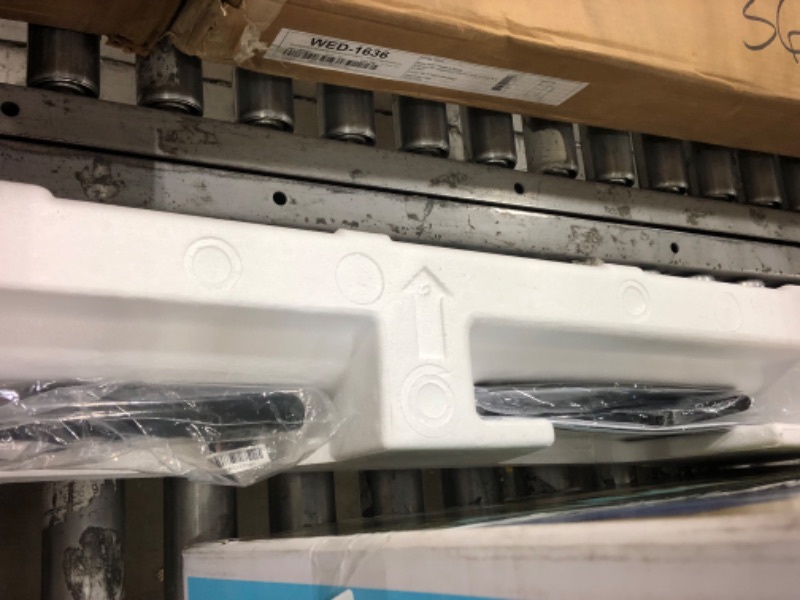 Photo 1 of SAMSUNG 32-inch Class LED Smart FHD TV 1080P (UN32N5300AFXZA, 2018 Model)