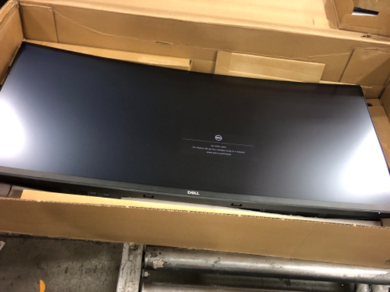 Photo 4 of Dell P3421W 34.1" WQHD Curved Screen WLED LCD Monitor - 21:9 - Black