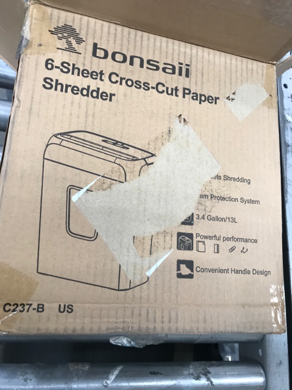 Photo 4 of Bonsaii 6-Sheet Micro-Cut Paper Shredder, 4.2 Gal Home Office Small Shredders for Credit Card, Staples, Clips, with Portable Handle & Transparent Window(C261-D)
