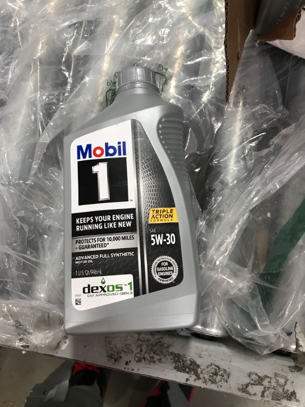 Photo 2 of Mobil 1 Advanced Full Synthetic Motor Oil 5W-30, 6-pack of 1 quarts 1 Quart (32 Ounce), (Pack of 6)