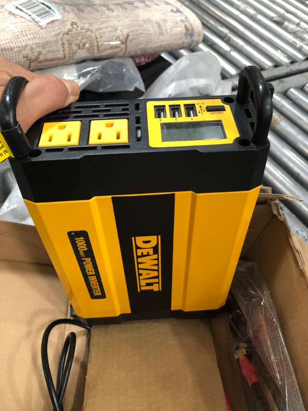 Photo 3 of DEWALT DXAEPI1000 Power Inverter 1000W Car Converter  12V DC to 120V AC Power Outlet with Dual 3.1A USB Ports Car Converter 